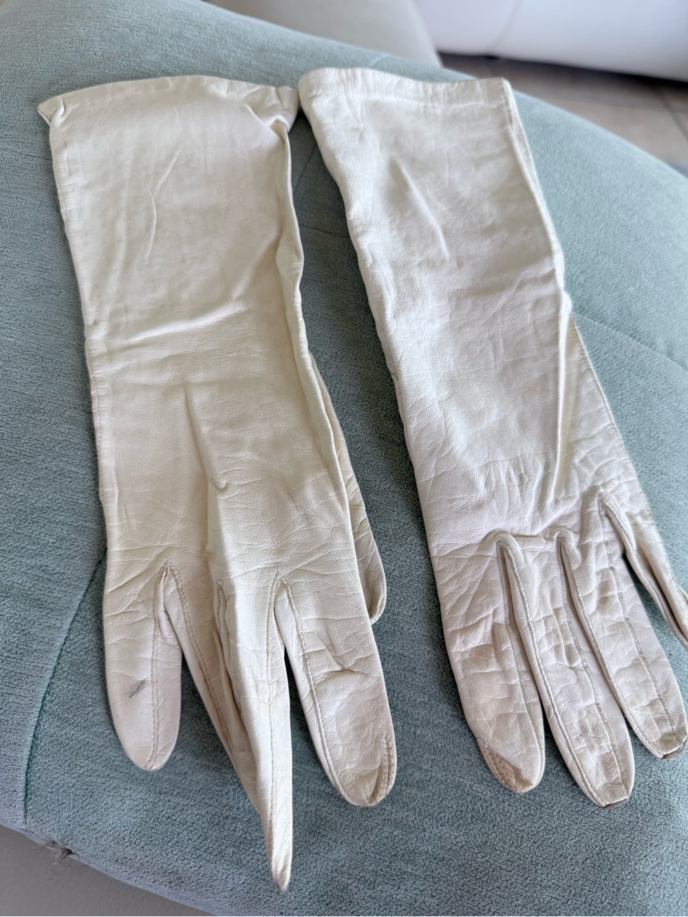 Vintage Long Ivory White Leather Gloves Elegant Style for Evening Formal  Small